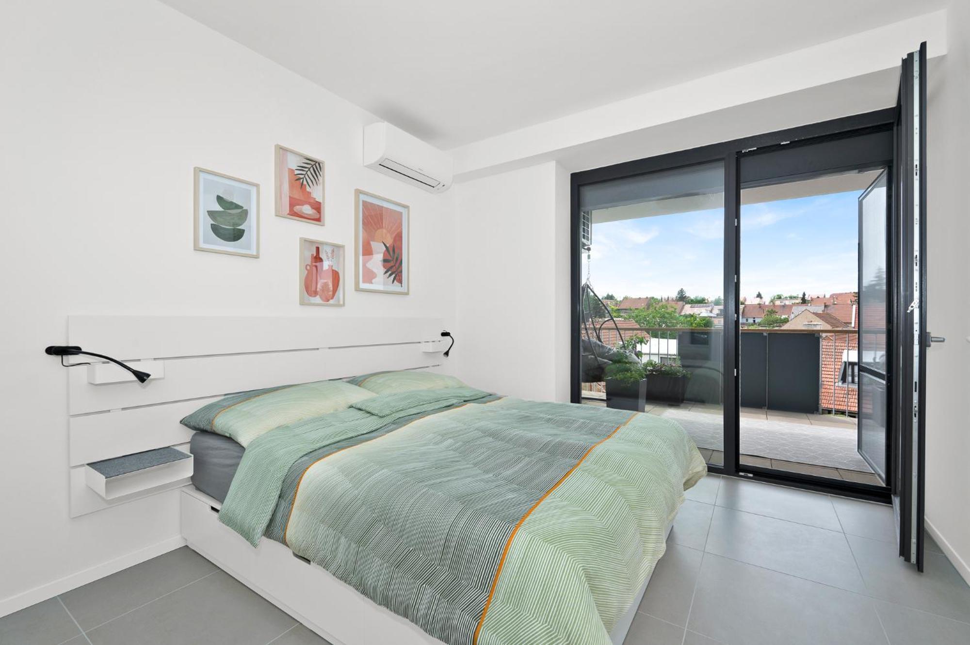 Fully Equipped Apartments With Terraces, Free Garage Parking, Netflix & Ac - By Apartmany Slapanice Cz Exterior photo