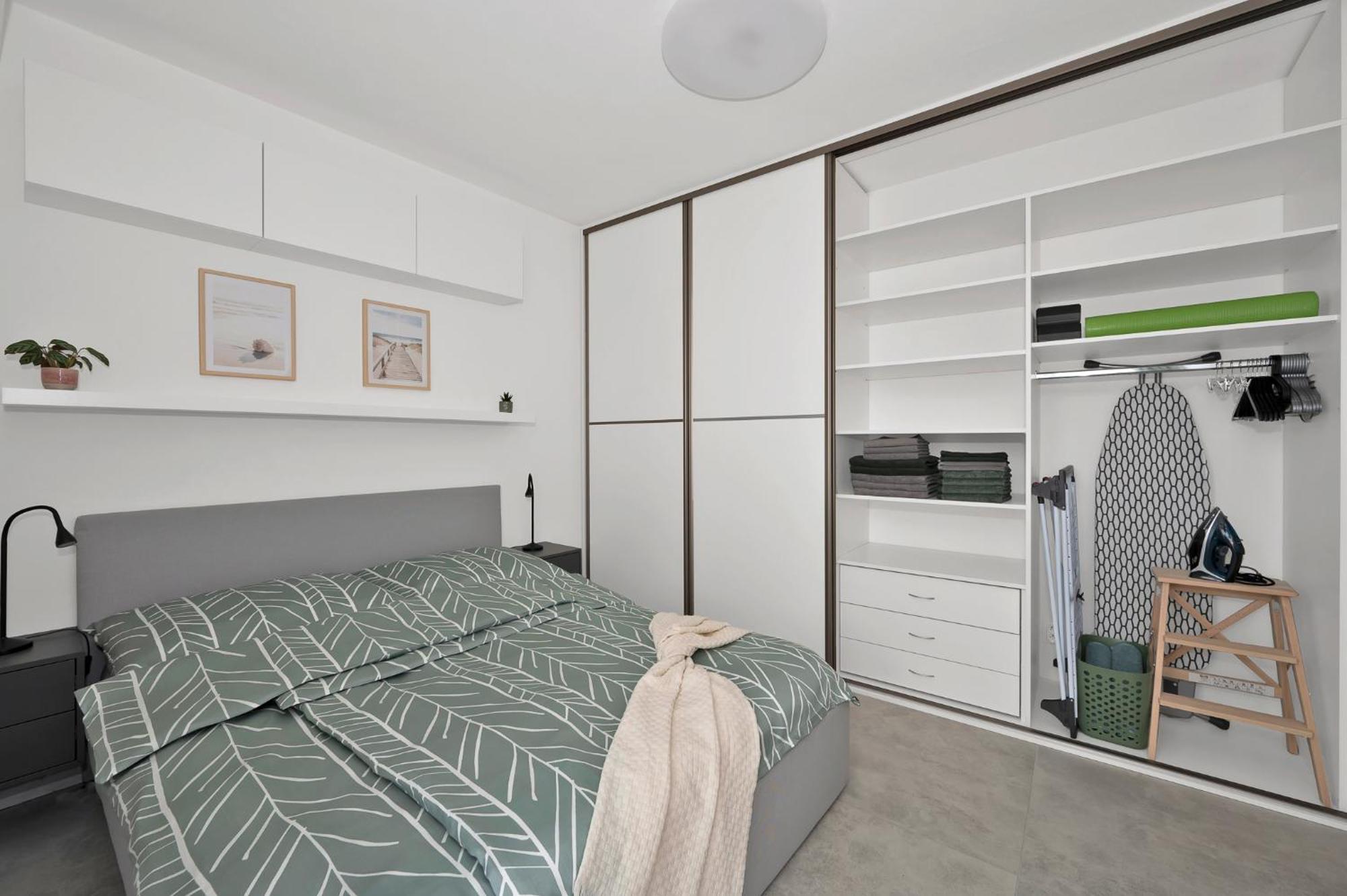 Fully Equipped Apartments With Terraces, Free Garage Parking, Netflix & Ac - By Apartmany Slapanice Cz Exterior photo