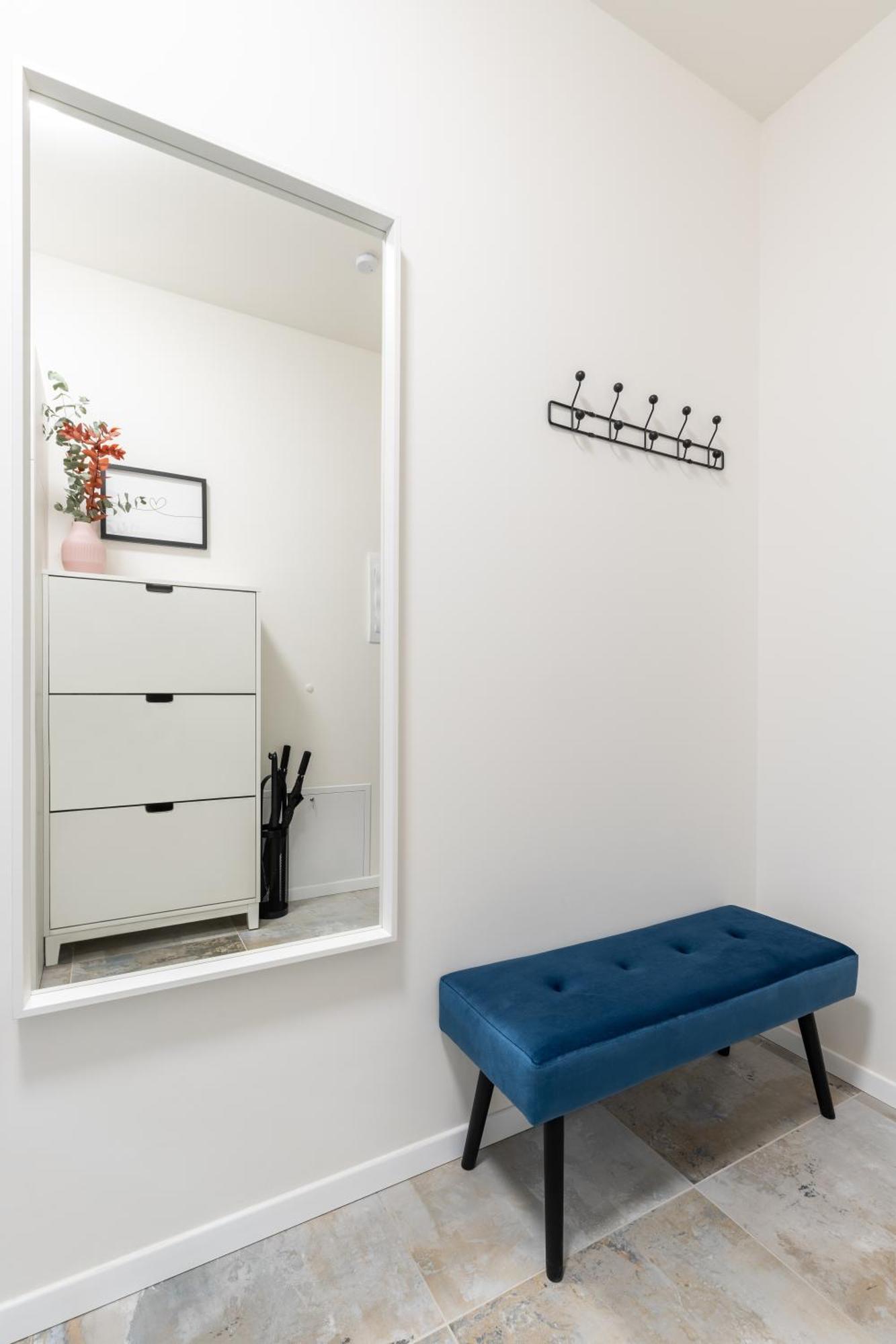 Fully Equipped Apartments With Terraces, Free Garage Parking, Netflix & Ac - By Apartmany Slapanice Cz Exterior photo
