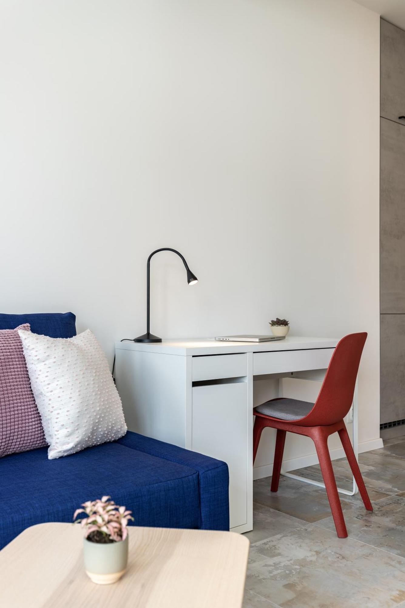 Fully Equipped Apartments With Terraces, Free Garage Parking, Netflix & Ac - By Apartmany Slapanice Cz Exterior photo